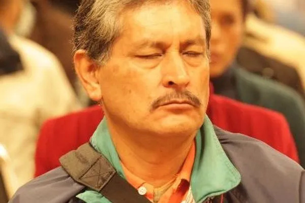A man meditating with his eyes closed at UAdeC