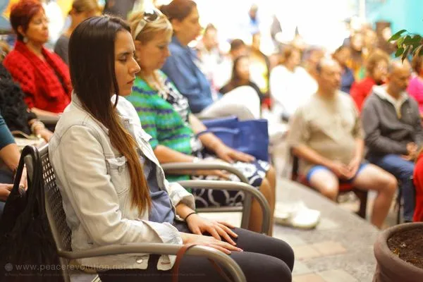Participants meditating at the third session at Casa Eterna