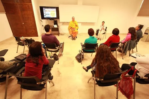 Participants at the Machtiani Center course
