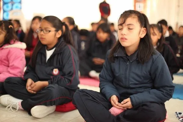 Children at Simón Bolívar School